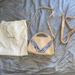 Lidia May Diana Satchel Crossbody Bag Beige Woman’s Purse Great Condition